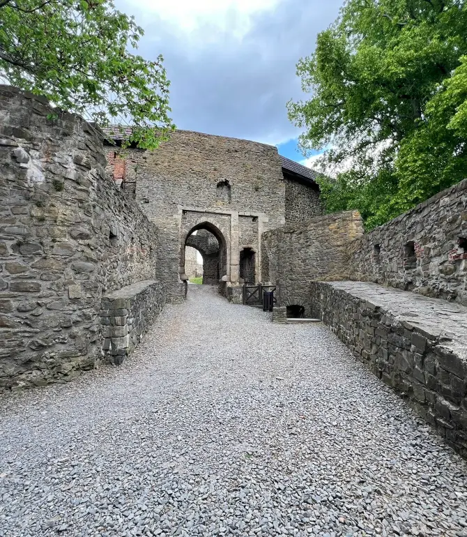 Tyn nad Becvou