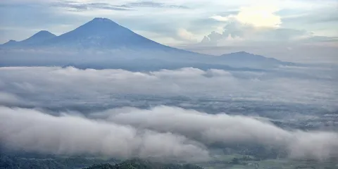 Suroloyo Peak