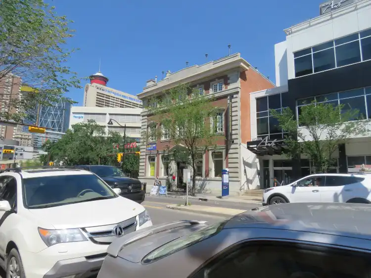 Hotels near Victoria Park