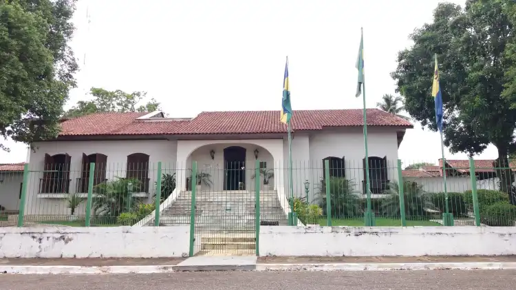 Hôtels à proximité de : Governor Jorge Teixeira de Oliveira Memorial