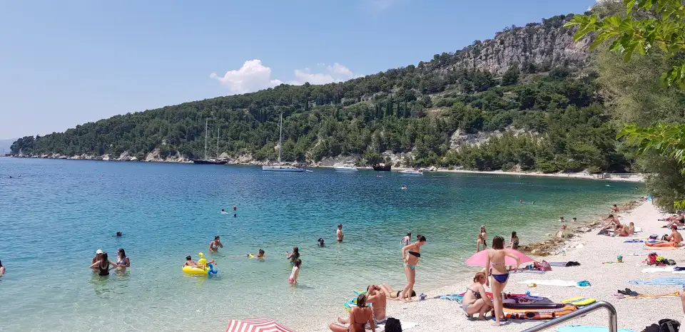 3_Kasjuni Beach