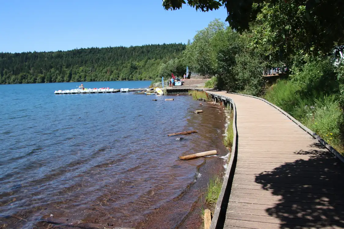 Hotels near Lac du Bouchet