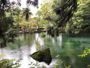 Izuruhara Benten Pond