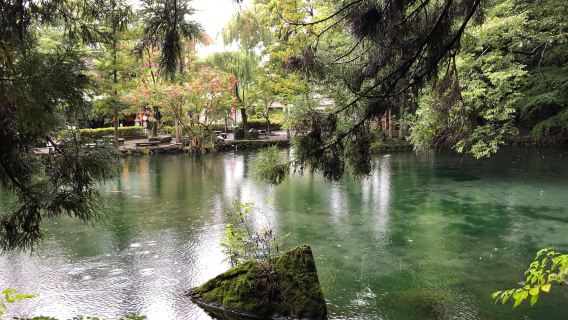 Izuruhara Benten Pond
