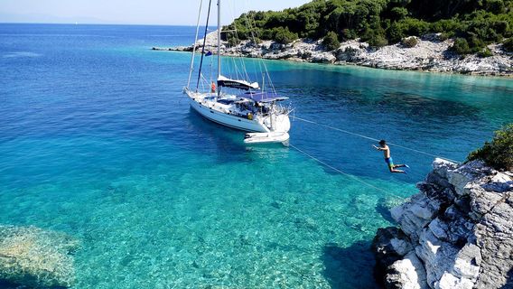 Sailing Yacht Dreamaker