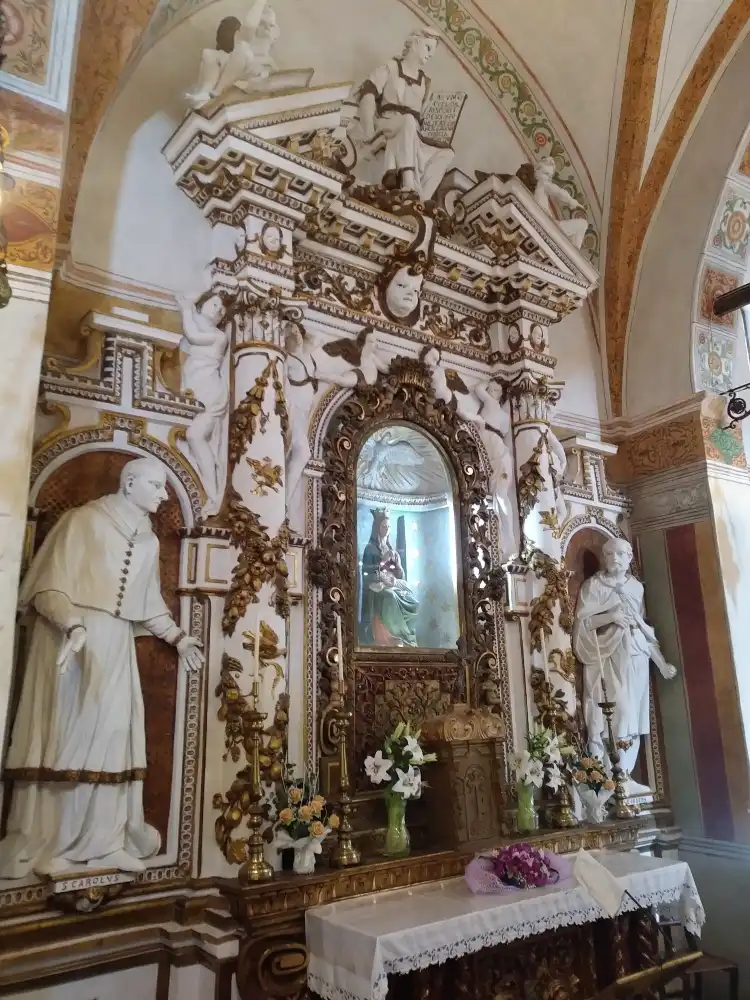 Hotels in Sabbio Chiese