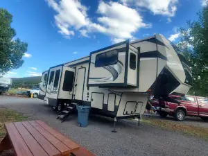 Railside RV Ranch