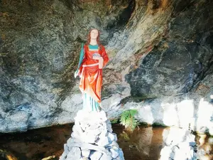 Água Santa e Pedra do Pecado
