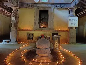 Shree Someshwar Mandir - Rajwadi