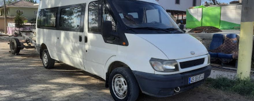 Yüreğil Köyü Halı Sahası