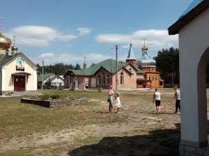 Troyitsʹkyy Zhinochyy Monastyr (Russian church in UA)