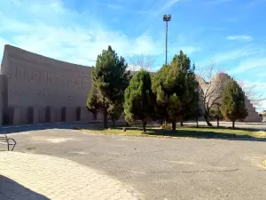 Yakhdan historical place