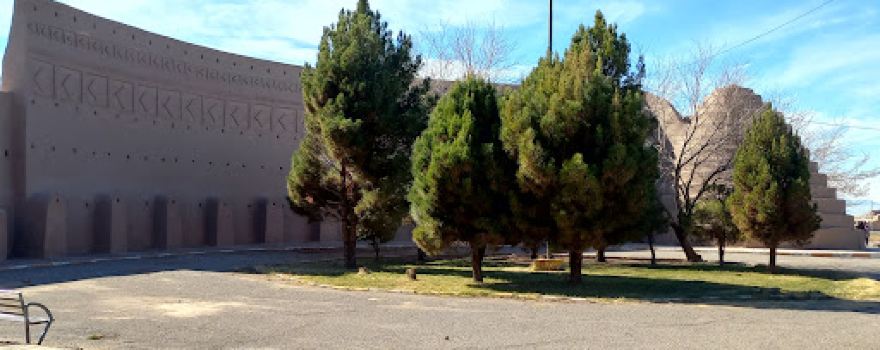 Yakhdan historical place
