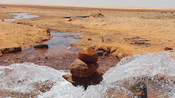 Source d'eau chaude kebili