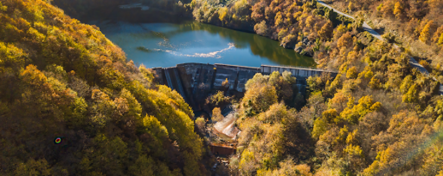 Skoteina dam, Φράγμα στα Σκοτεινά