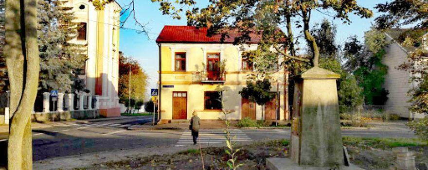 Obelisk upamiętniający Józefa Piłsudskiego w Janowie Podlaskim