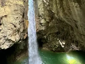 Samandere Waterfall