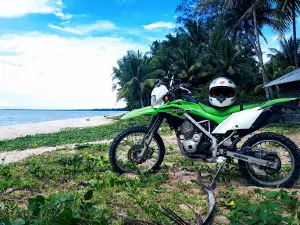 Pantai Tanah Hitam