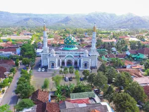 Darul Falah Pacitan Great Mosque