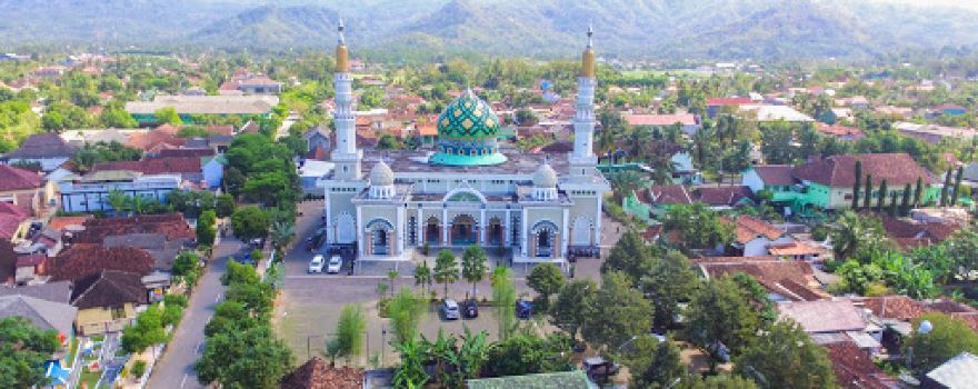 Darul Falah Pacitan Great Mosque