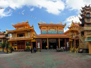 Trung tâm văn hóa huyện Trà Cú
