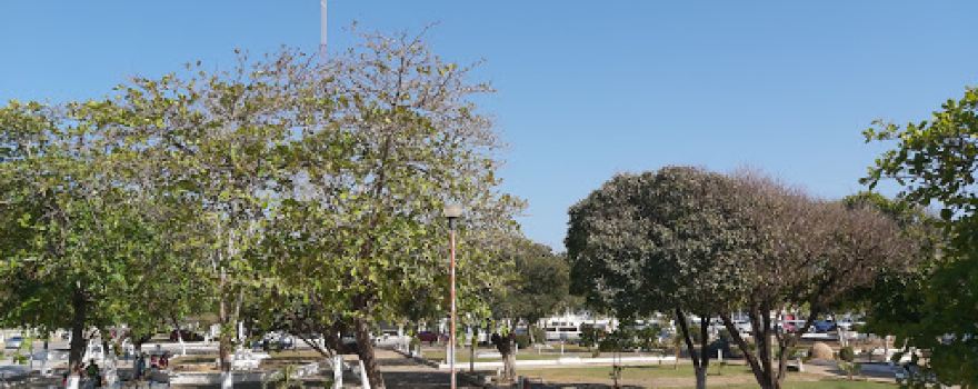 Plaza Cívica de Playa Azul Michoacán