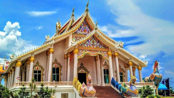 Wat Tako - Luang Phaw Ruay