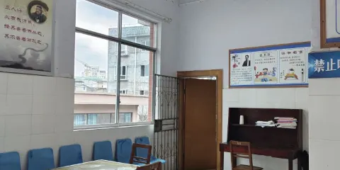 鳳岡縣圖書館