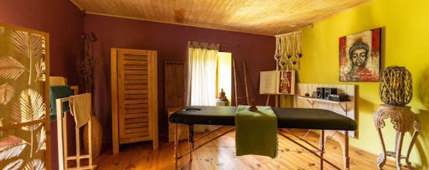 La Calade chambres d'hôte et espace bien-être, piscine
