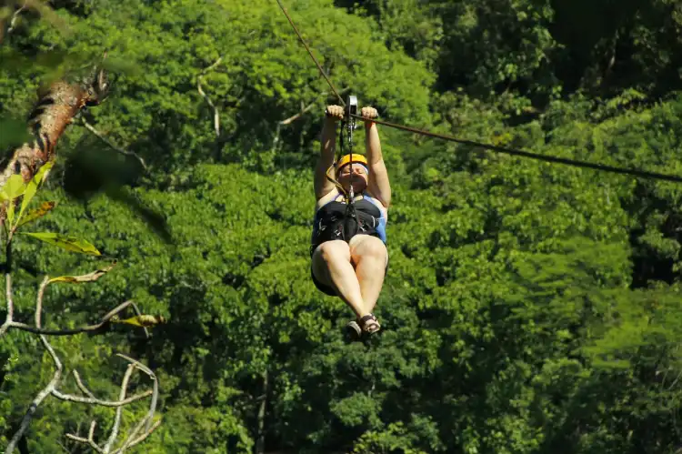 Hotel in zona Canopy Bay