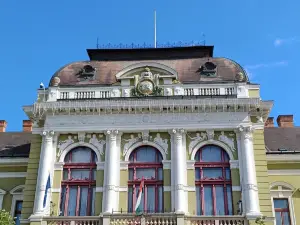 Dobó István Square