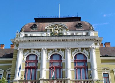 Dobó István Square