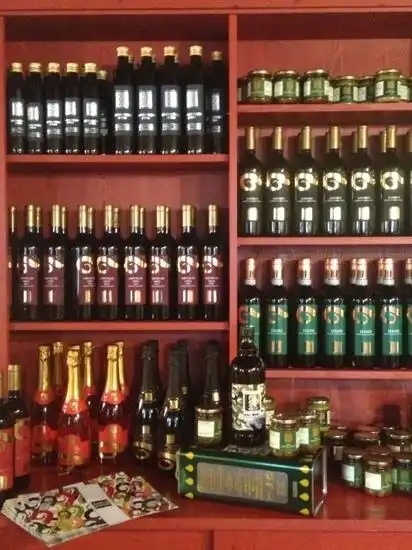 Hotels near Azienda Agricola Frezza