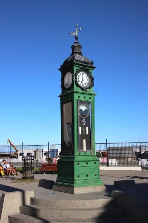 Reloj Del Estrecho 주변 호텔