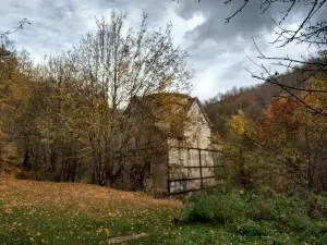 Jukhtakvank Monastery