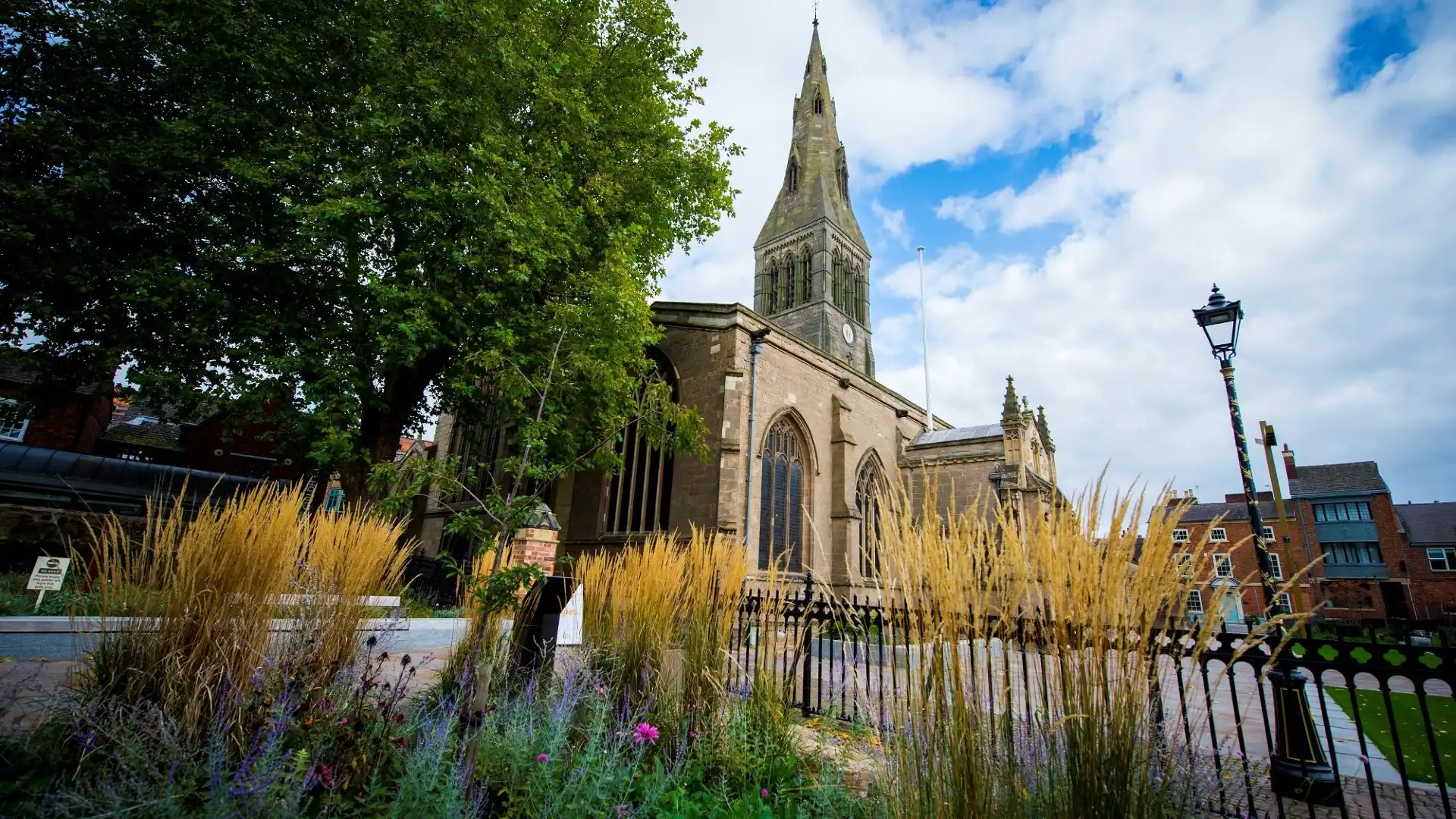 Hotels near Leicester Cathedral