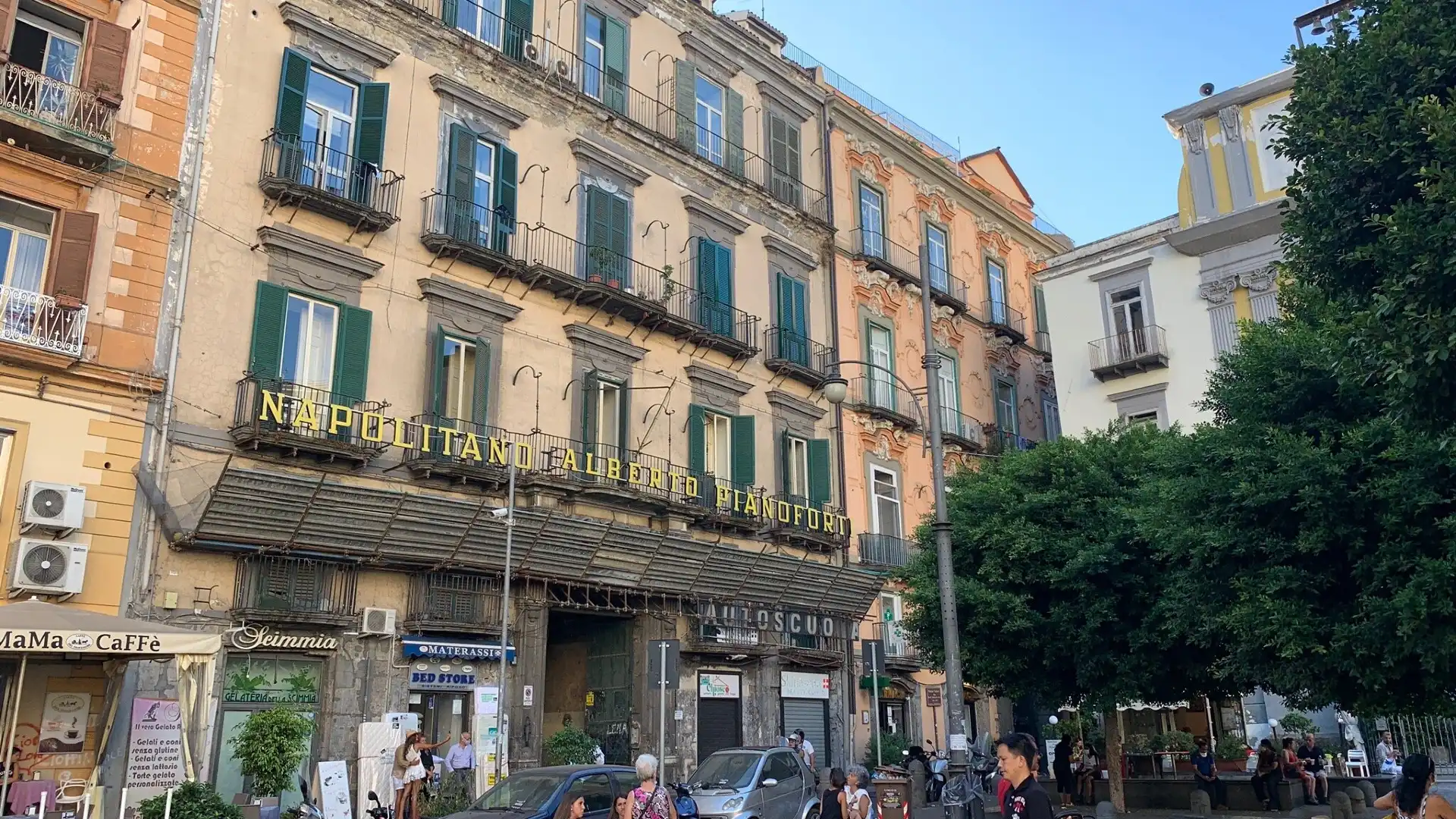 Hotels near Piazza Carita