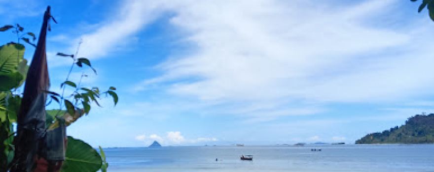 Pantai Pandaratan Sarudik