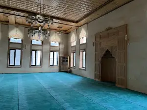 Gülnar Cami