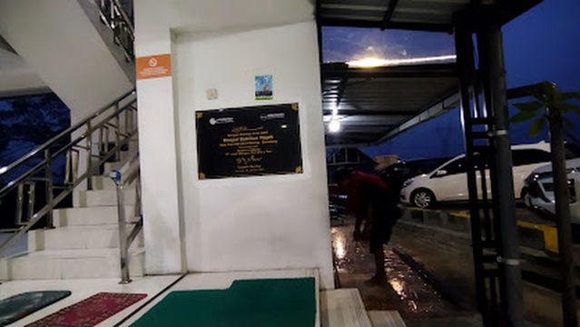 Mosque Rest Area "Travoy" KM 391 A Batang Semarang