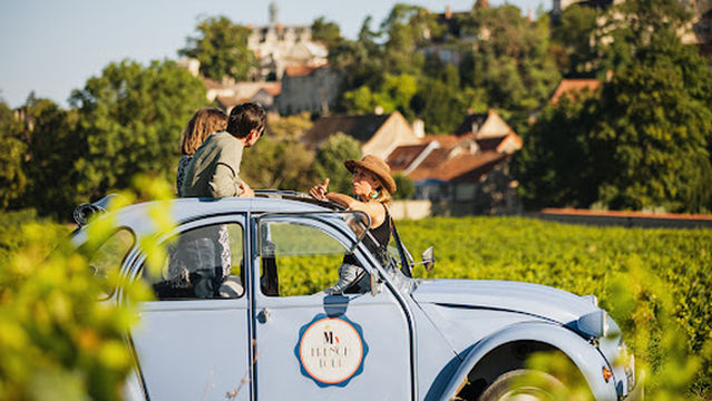 My French Tour - expériences insolites en Bourgogne, Balades en véhicules anciens