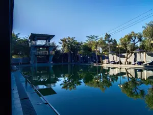 Green Hill Swimming Pool