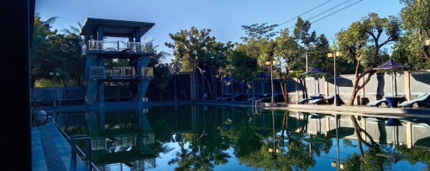 Green Hill Swimming Pool