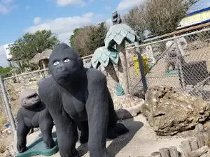 Double D Statuary Inc