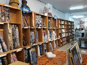 Kawasan Wisata Batik Trusmi