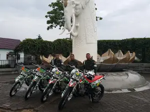 Tugu Perbatasan