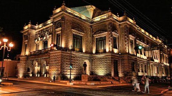 Teatro Ricardo Castro