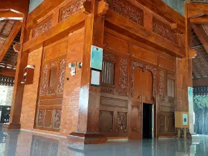 Pasujudan Sunan Bonang, Makam Putri Champa