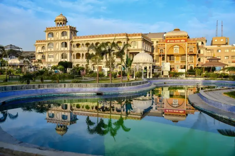 Hotel dekat Akshardham Temple