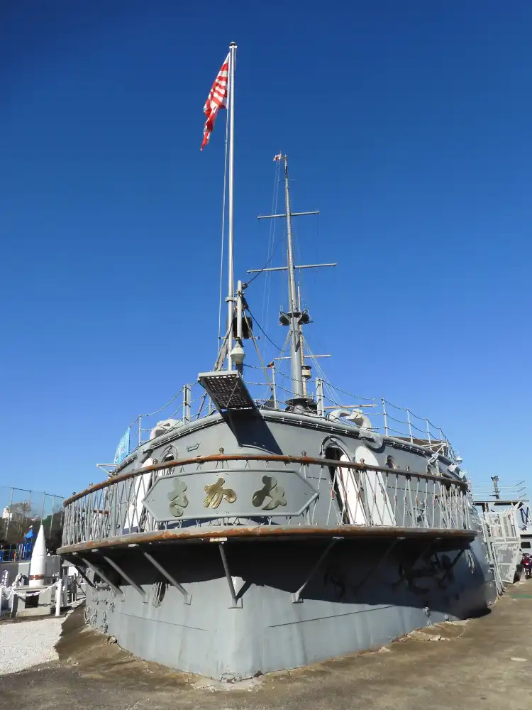 Hotels near Mikasa Historic Memorial Warship